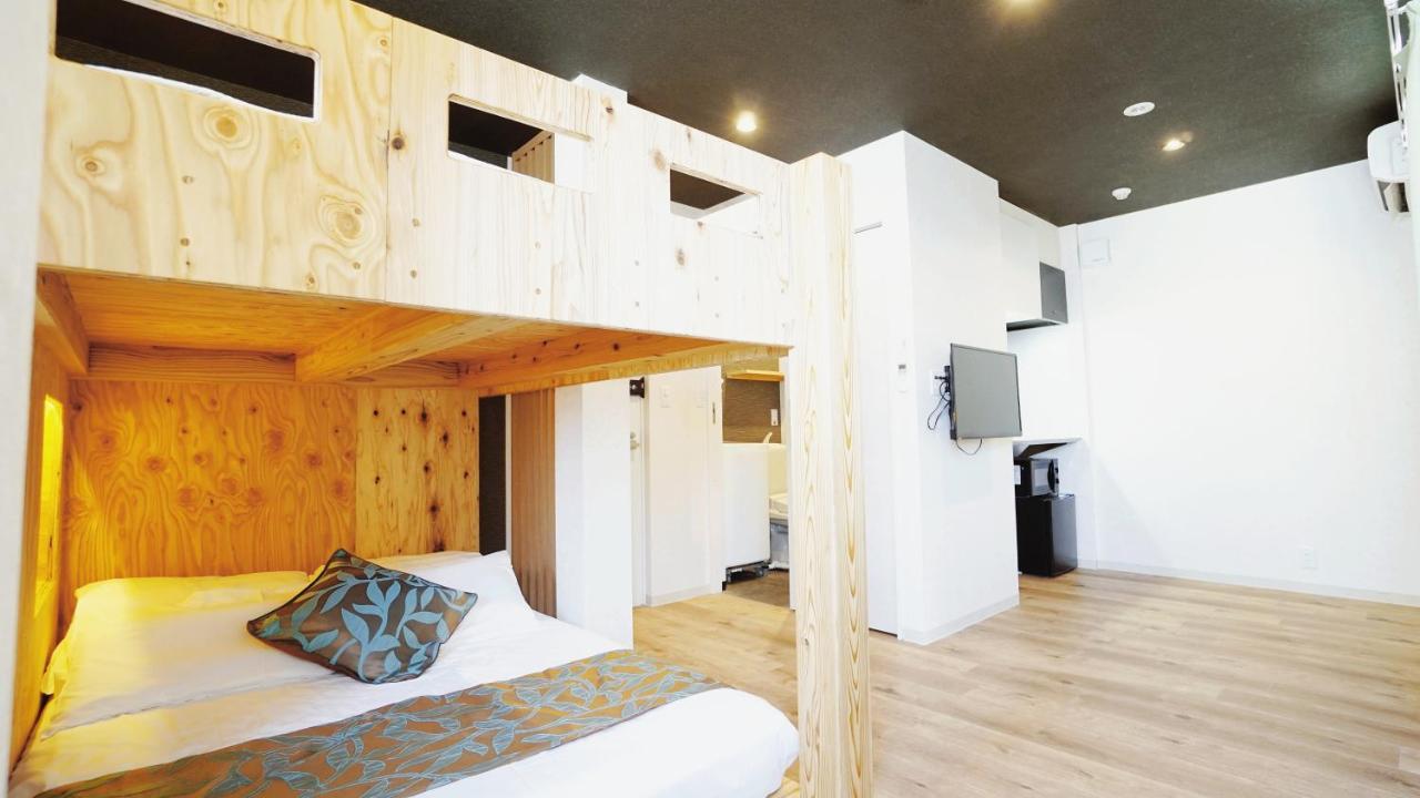 Poly Hostel Osaka Exterior photo