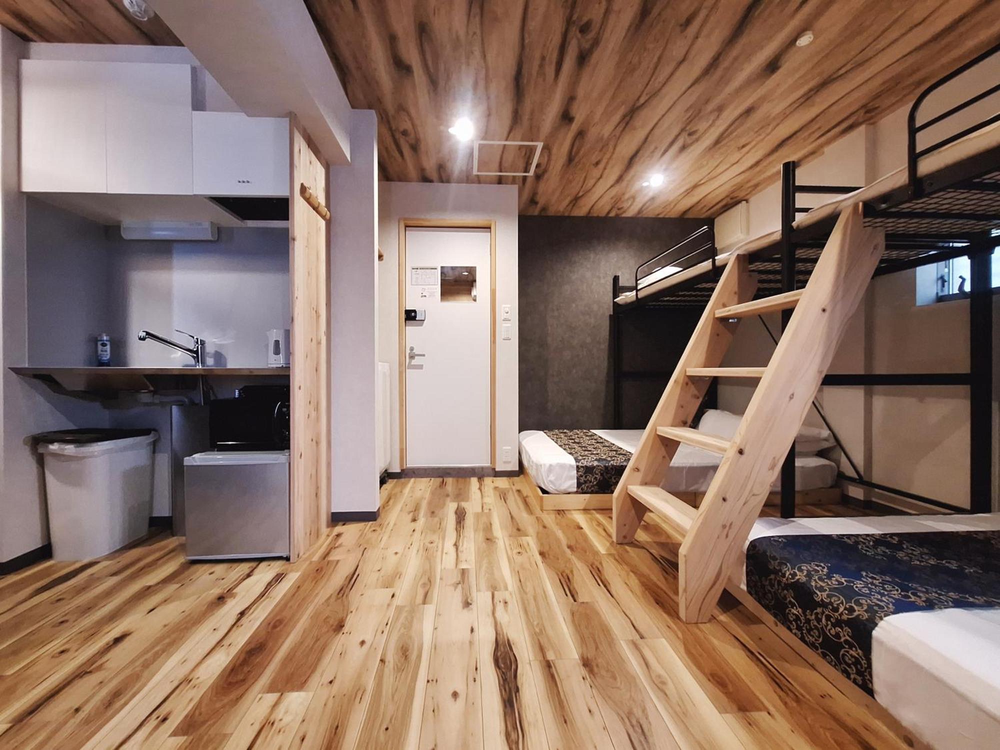 Poly Hostel Osaka Exterior photo